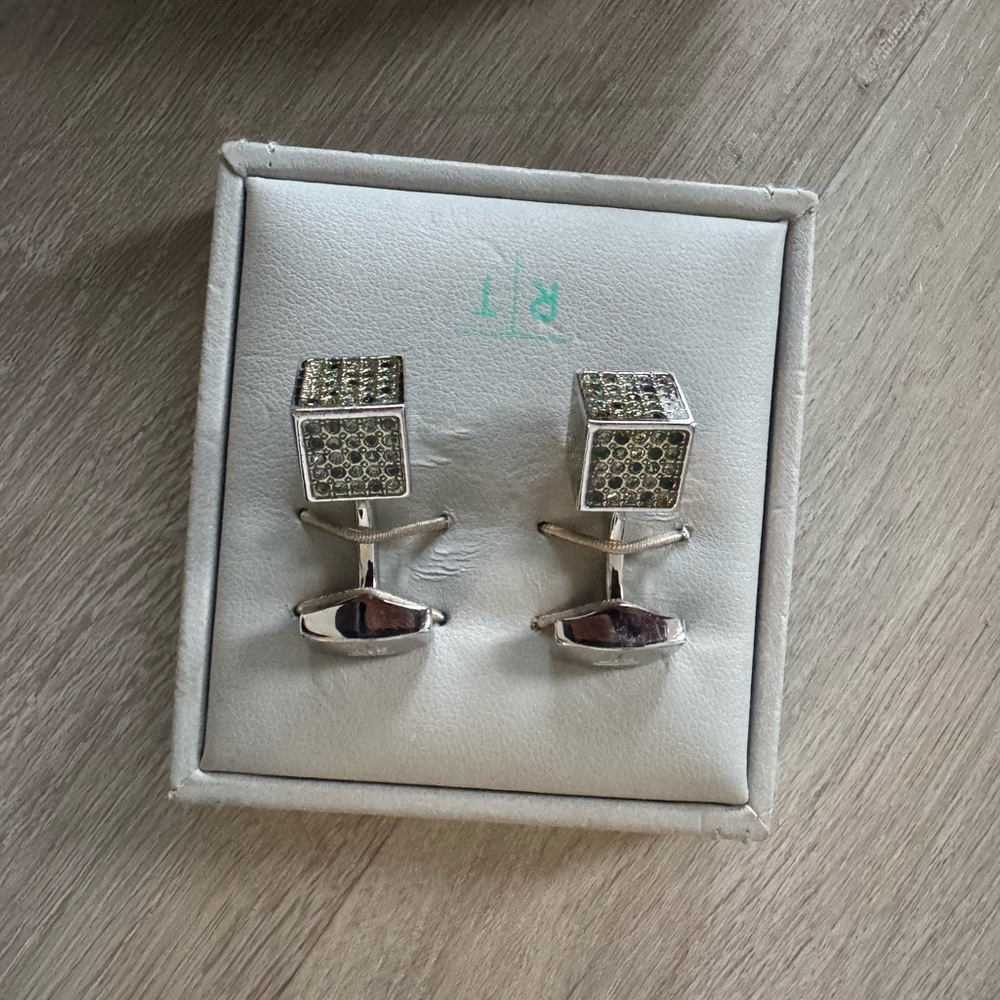 Robert TATEOSSIAN jewel cufflinks